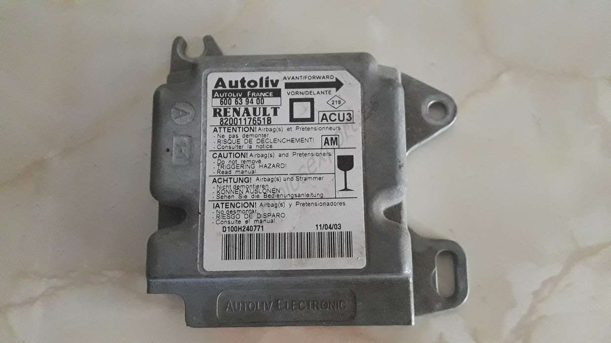 Airbag Centralita Renault Megane 8200117651B AM Autoliv 600639400 600 63 94 00 - foto 1