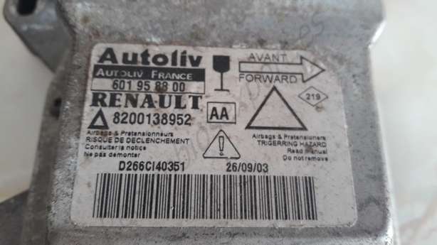 Centralita de Airbag Renault Laguna 8200138952 Autoliv 601958800 AA - foto 2