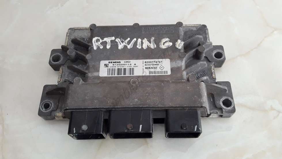 Centralita de motor Renault Twingo 8200700695 8200774747 SIEMENS S120200113A S120200113 A - foto 1