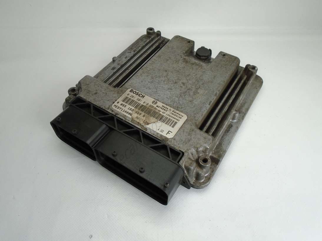 DC00538 Centralita del motor Alfa Romeo Bosch 0 261 S01 010 0261S01010 MED711A006 00551824890 0 055 182 489 0 - foto 1
