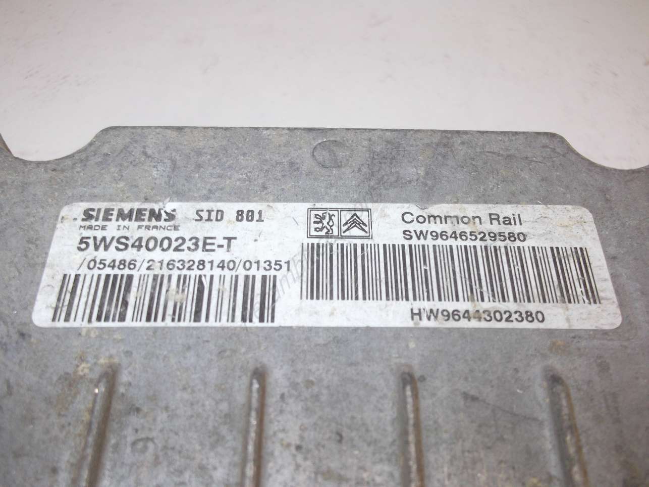 Centralita del motor Citroen Xsara sid 801 Siemens 5ws40023et 5ws40023e-t sw9646529580 9646529580 hw9644302380 9644302380 - foto 2