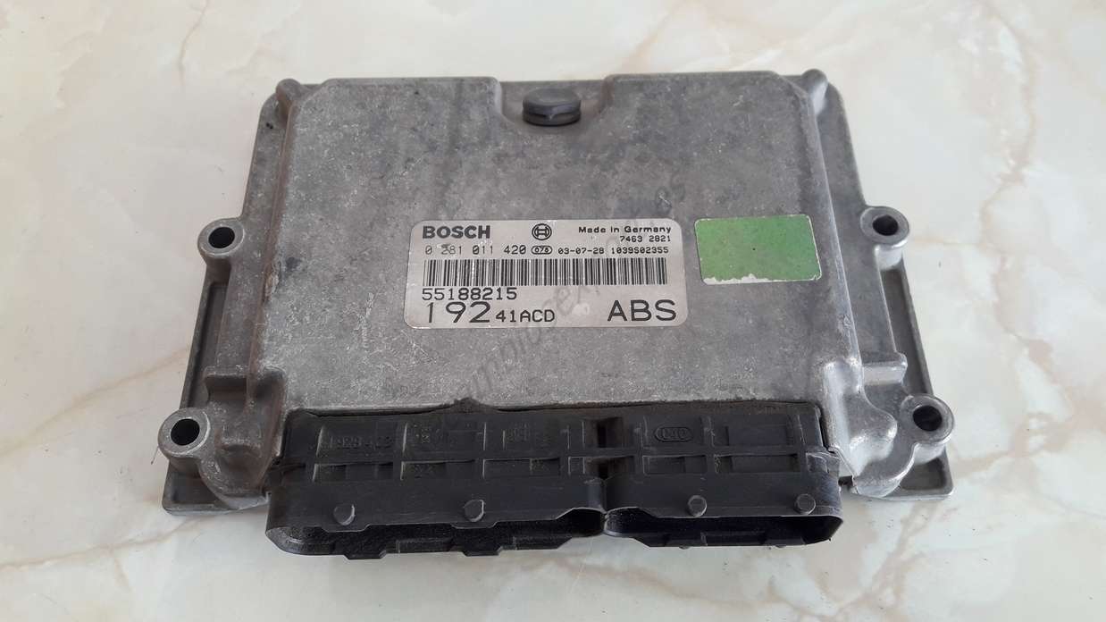 Centralita del motor Fiat Stylo BOSCH 0281011420 0 281 011 420 55188215 19241ACD - foto 1