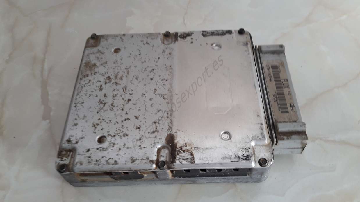Centralita del motor Ford Fiesta 95FB12A650BA 95FB-12A650-BA FLUX - foto 1