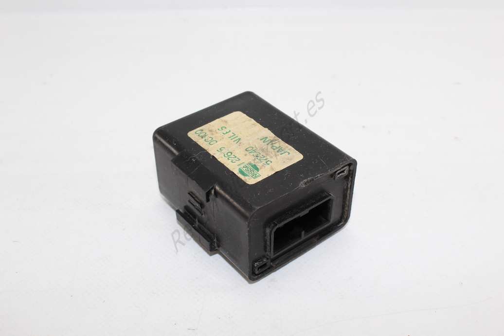 Centralita del motor Nissan Serena C23 226050C800 22605 0C800 NILES - foto 1