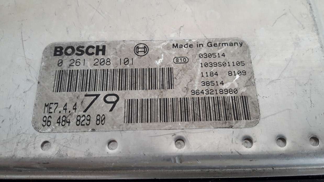 Centralita del motor Peugeot 206 9648482980 96 484 829 80 9643218980 1039S01105 BOSCH 0261208101 0 261 208 101 - foto 2