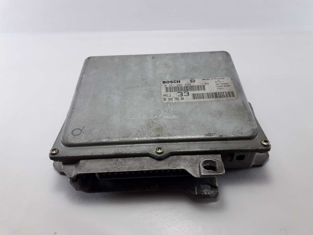Centralita del motor Peugeot 306 9630278580 96 302 785 80 MP5233 MP5. 2 33 BOSCH 0261204628 0 261 204 628 26FM0395 - foto 1