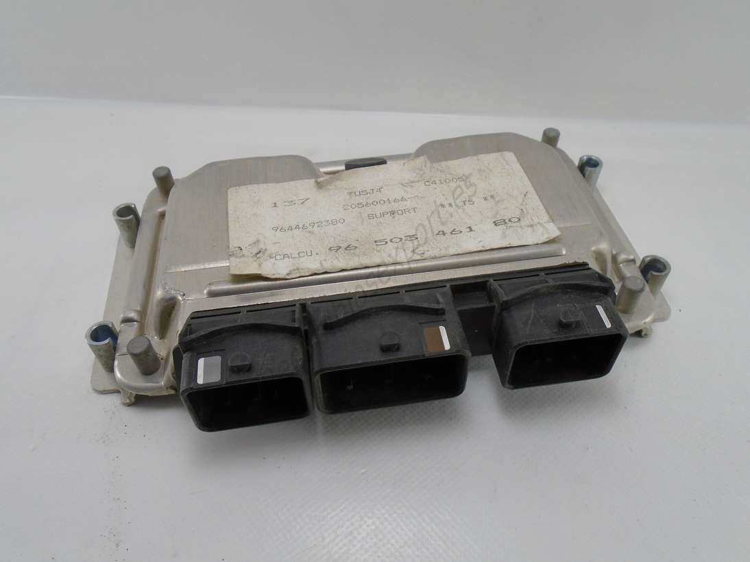Centralita del motor Peugeot 9650346180 96 503 461 80 ME74435 ME7. 4. 4 35 BOSCH 0 261 206 943 0261206943 - foto 1