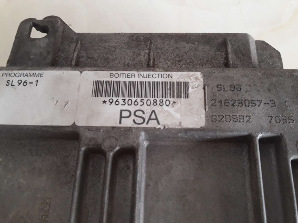 Centralita del motor Peugeot Citroen 9630650880 21623057-3 C - foto 2