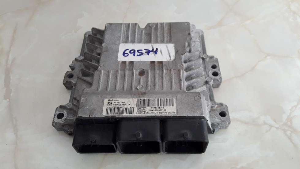 Centralita del motor Peugeot Citroen S180123007A S180123007 A 9678628780 HW9666681180 SID807EVO - foto 1