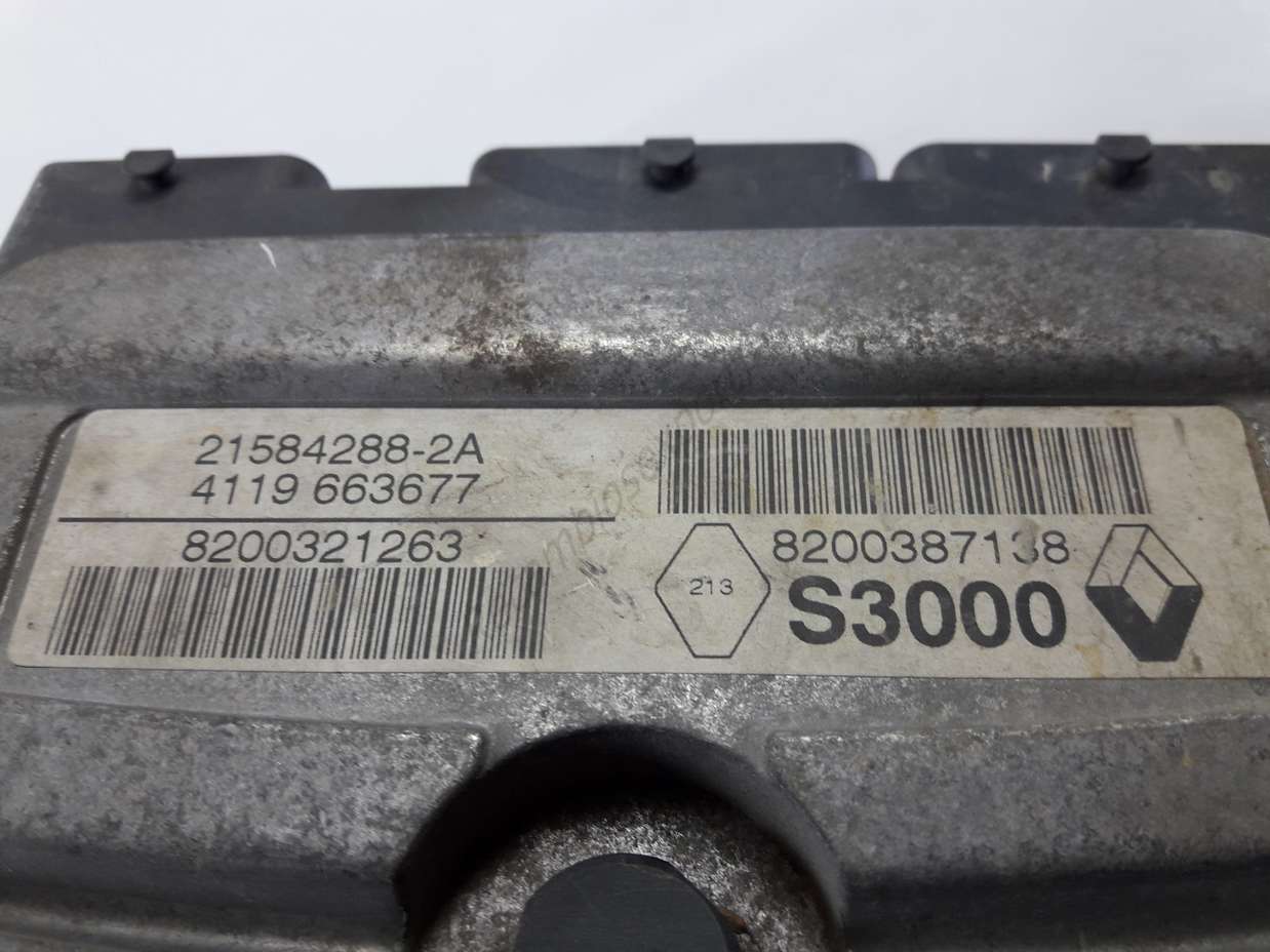 Centralita del motor Renault 215842882A 21584288-2A 4119663677 8200321263 8200387138 S3000 - foto 2