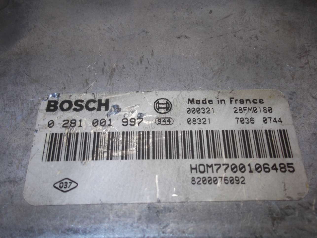 Centralita del motor Renault Laguna HOM7700106485 8200076092 BOSCH 0 281 001 997 0281001997 - foto 2