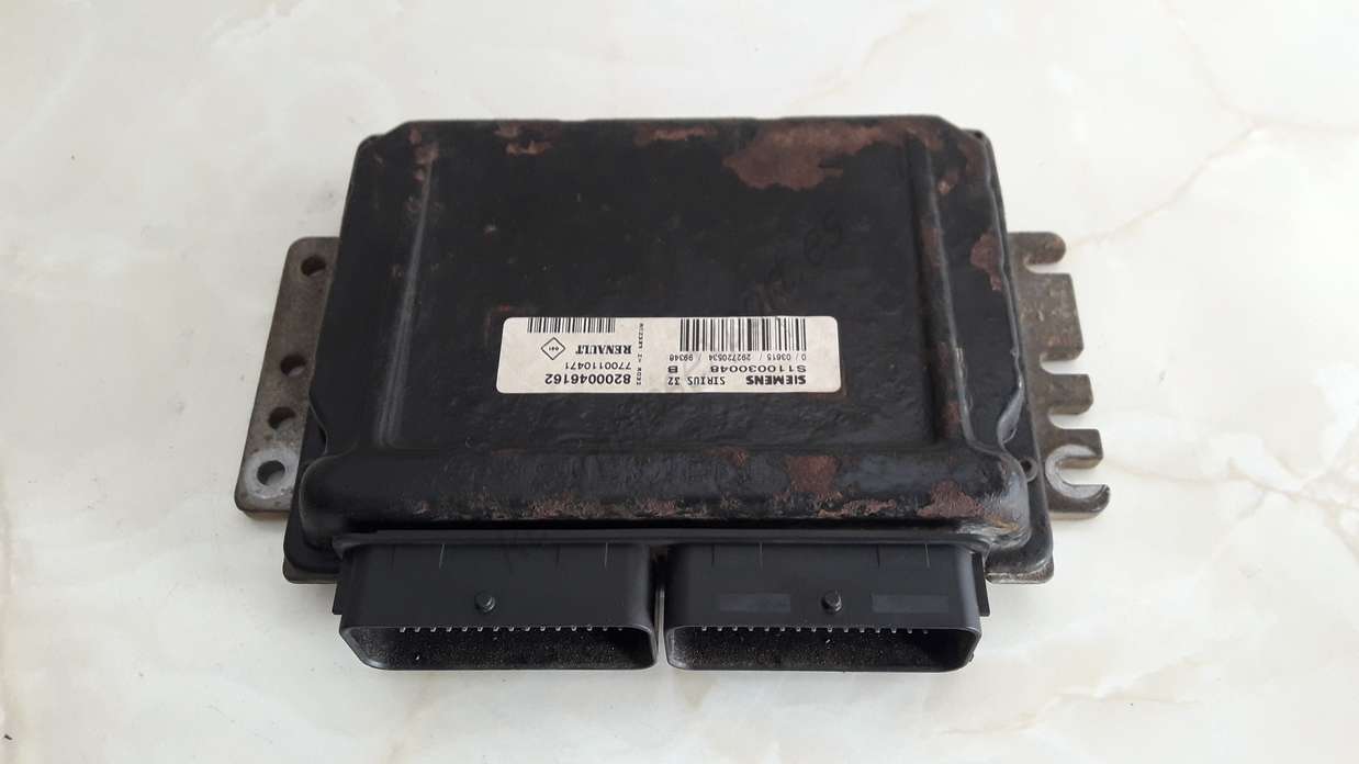 Centralita del motor Renault Megane 8200046162 7700110471 S110030048B S110030048 B - foto 1