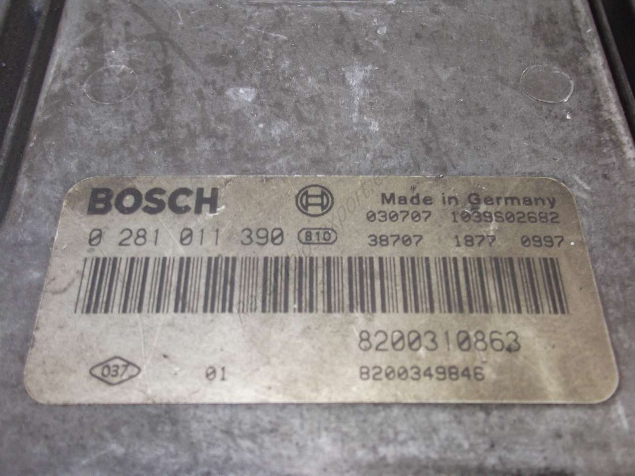 Centralita del motor Renault Megane Scenic 8200310863 8200349846 1039S02682 BOSCH 0 281 011 390 0281011390 - foto 2