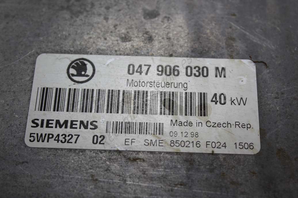 Centralita del motor SKODA Felicia 047906030M 047 906 030 M Siemens 5WP432702 5WP4327 02 - foto 2