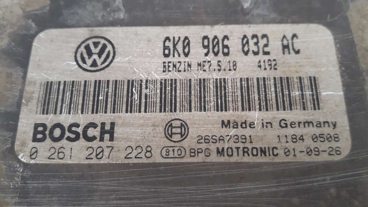 Centralita del motor Seat Ibiza 6K0906032AC 6K0 906 032 AC 6KO906032AC 0261207228 0 261 207 228 - foto 2