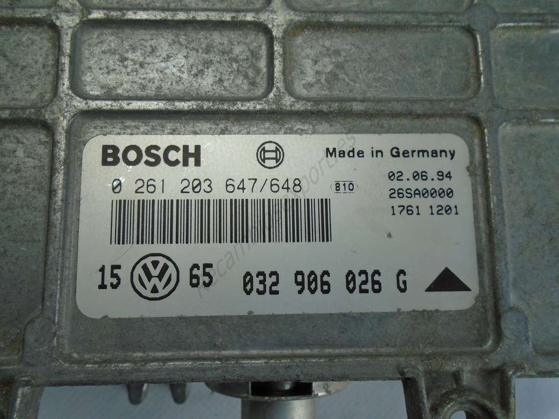 Centralita del motor VW VOLKSWAGEN GOLF 3 BOSCH 0261203647 648 0261203647648 032 906 026 G 032906026G - foto 2