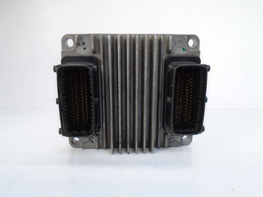 Centralita del motor delphi daewoo lanos 09388029 DLBZ FV 12201599 - foto 1
