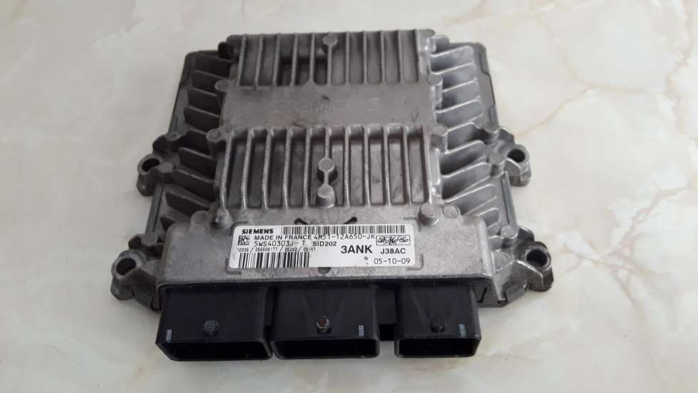 Centralita del motor Ford Focus 4M5112A650JK 4M51-12A650JK 5WS40303JT 5WS40303J-T 3ANKJ38AC 3ANK J38AC SID202 - foto 1