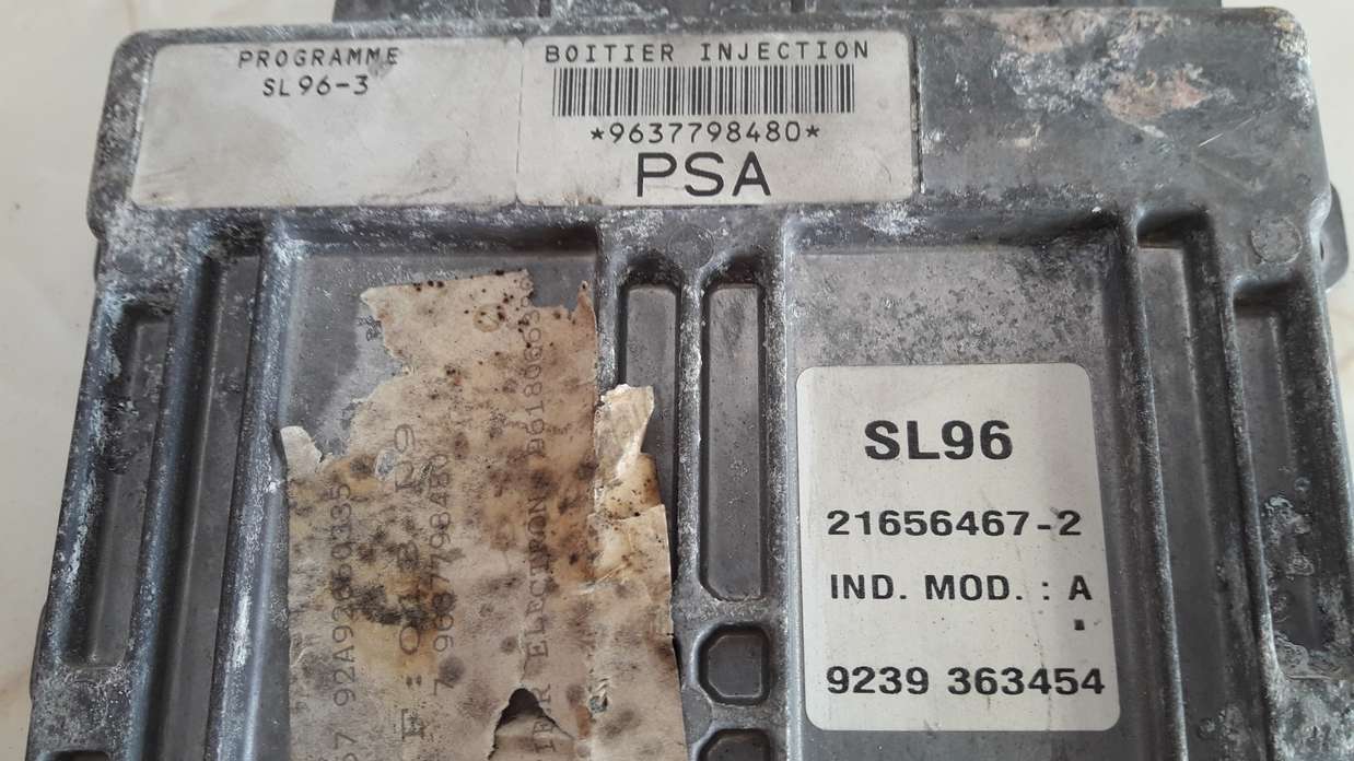 Centralita motor Peugeot 406 Citroen Xantia 9637798480 216564672  21656467 2  9239363454 - foto 2