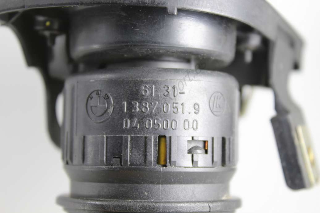 Conmutador de luzes BMW E36 613113870519 61.31-1 387 051.9 - foto 2