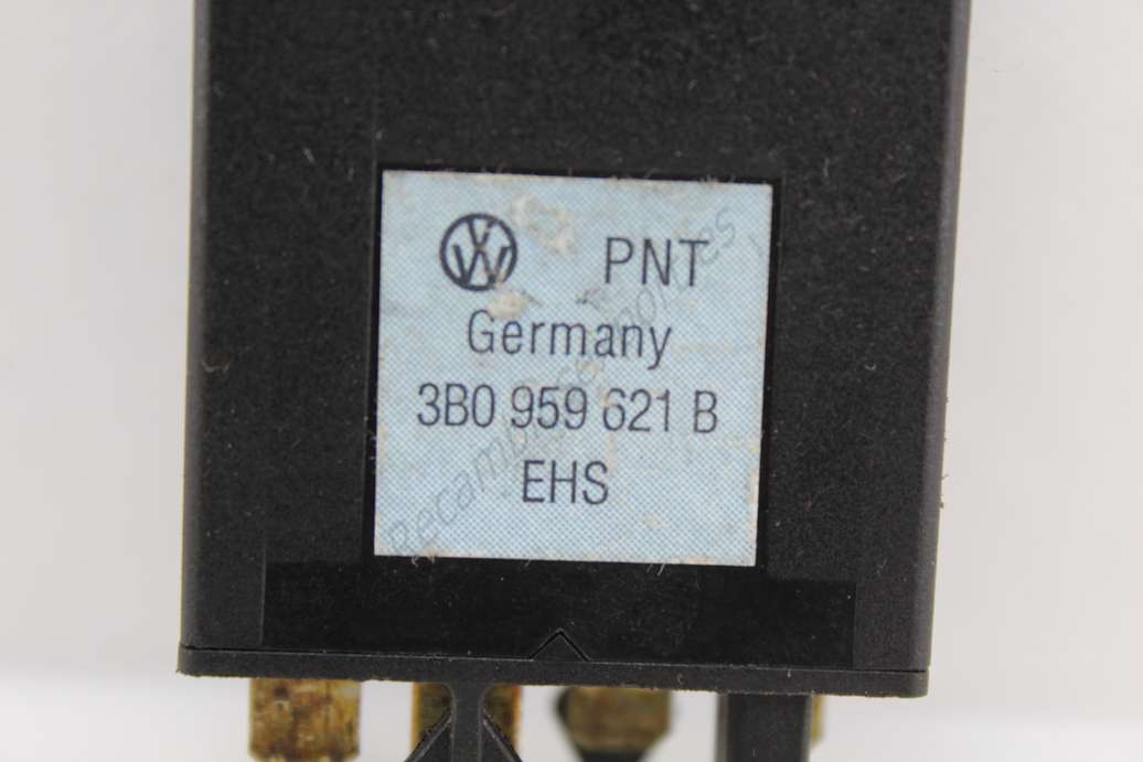 Interruptor de luneta trasera VW Volkswagen Passat 3B0959621B 3B0 959 621 B - foto 2