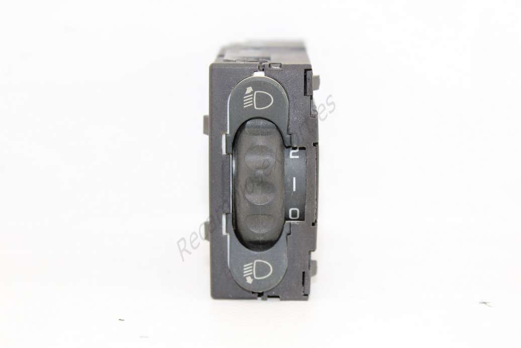 Interruptor de nivelación de faros Renault Megane 7700841235B - foto 1