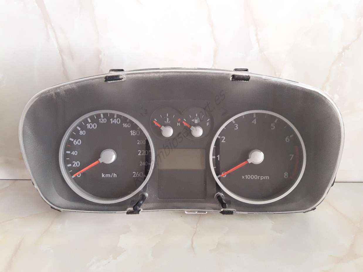 Kombiinstrument Hyundai Coupe 940132C220 94013-2C220 200575600H 2005-75600H - foto 1