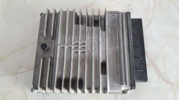 Motorsteuergerät Ford Mondeo 4S7112A650KA 4S71-12A650-KA R0411C021D - foto 1