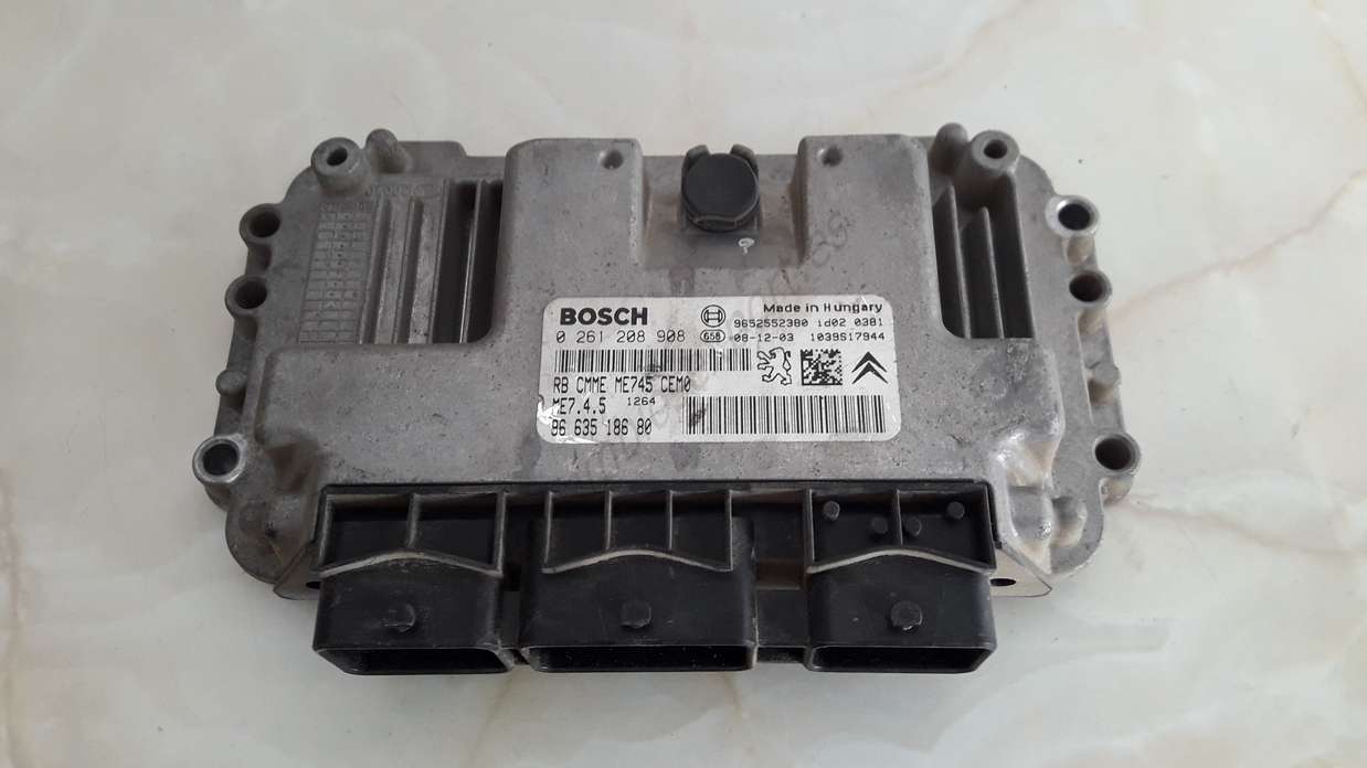 Motorsteuergerät Peugeot Citroen 9663518680 96 635 186 80 BOSCH 0261208908 - foto 1