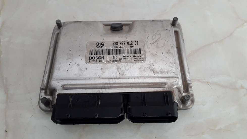 Motorsteuergerät VW Polo 038906012CT 038 906 012 CT 0281010377 0 281 010 377 - foto 1