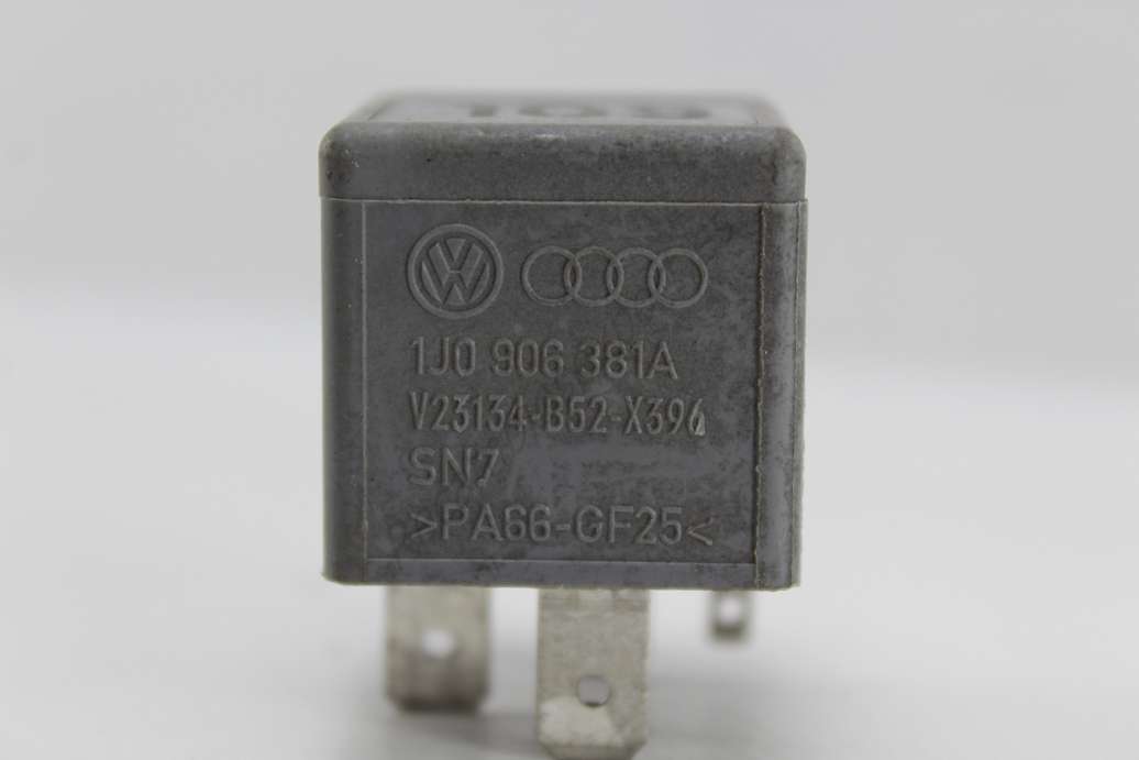 Rele 109 VW Audi Seat Skoda 1J0906381A 1J0 906 381A - foto 2