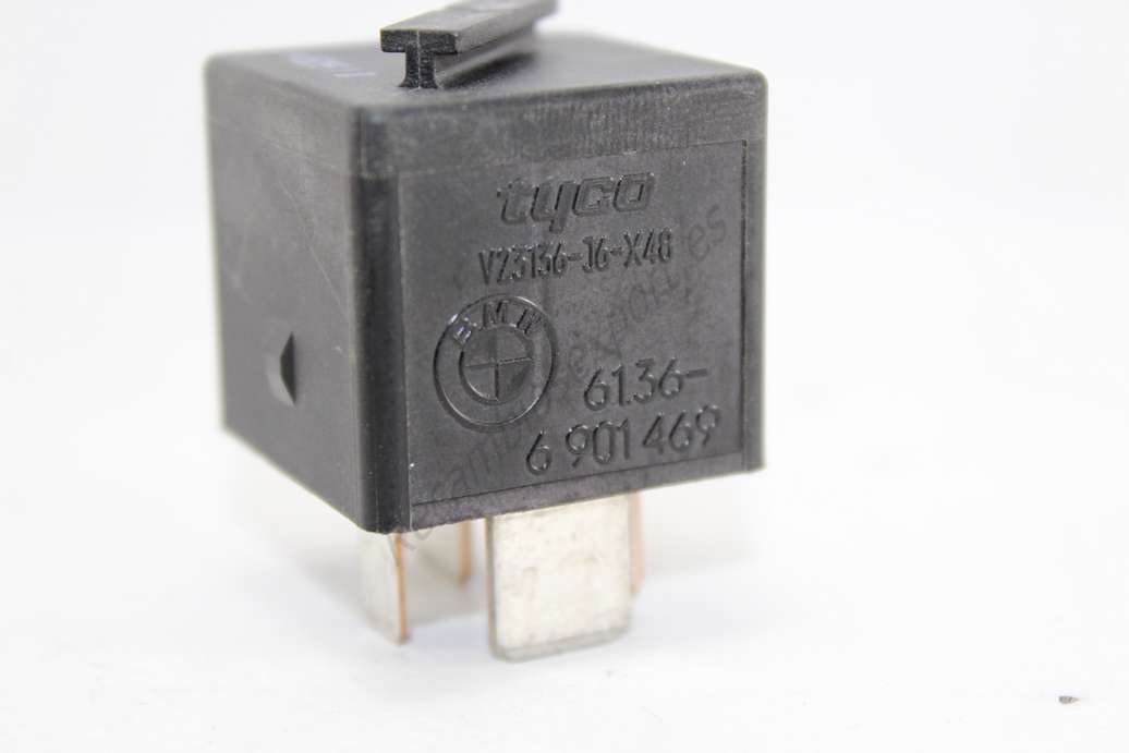 Rele BMW E60 E61 E36 E46 E39 E38 61366901469 61.36-6 901 469 V23136J6X48 V23136-J6-X48 - foto 1