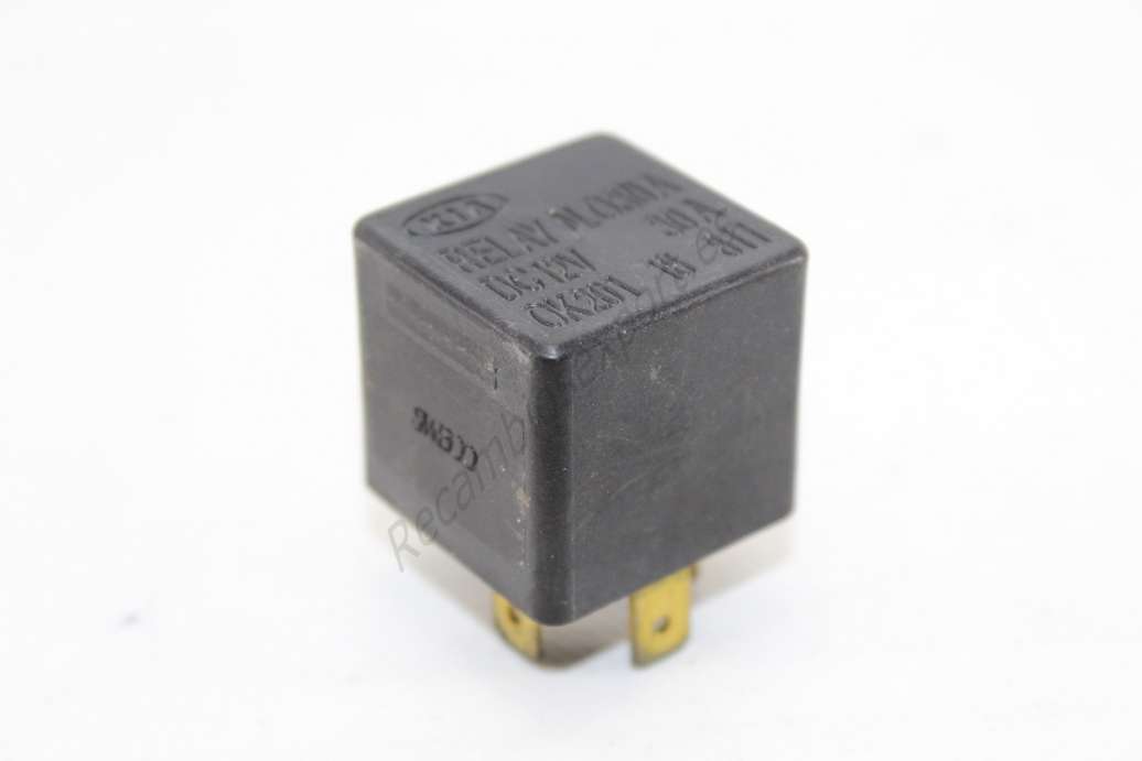 Rele N. 030A Kia Sephia 0K20118811 0K201 18 811 DC12V30A DC12V 30A - foto 1