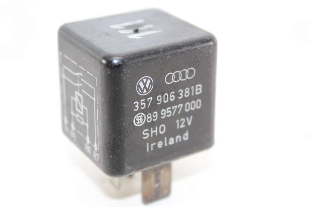Rele de ventiladores Volkswagen Audi Seat 357906381B  357 906 381B 8995577000 89 95577 000 - foto 1