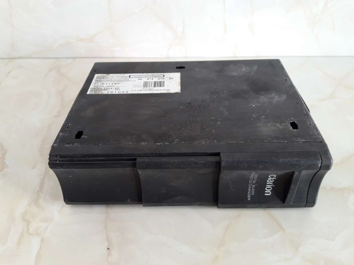 Sistema de audio Peugeot Citroen Clarlon CD 9647427980 96 474 279 80 CDC4-00 PU-2590A - foto 1