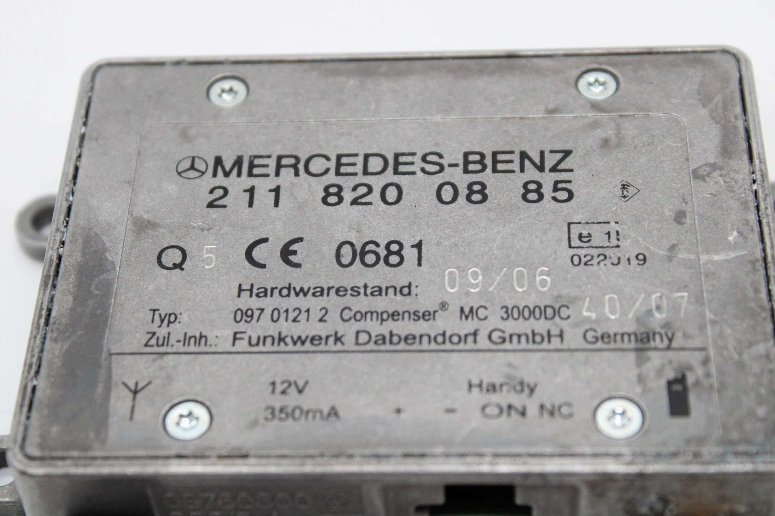 Amplificador de Antena Mercedes Clase E CLS W211 W219 - foto 2