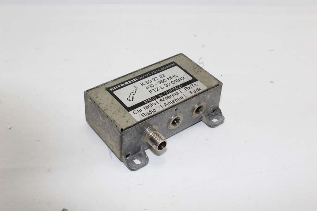 Amplificador de antena Mercedes Kathrein W124 W140 W202 Audi A8 K632722 K 63 27 22 FTZS3204042 FTZ S 32 04042 - foto 1