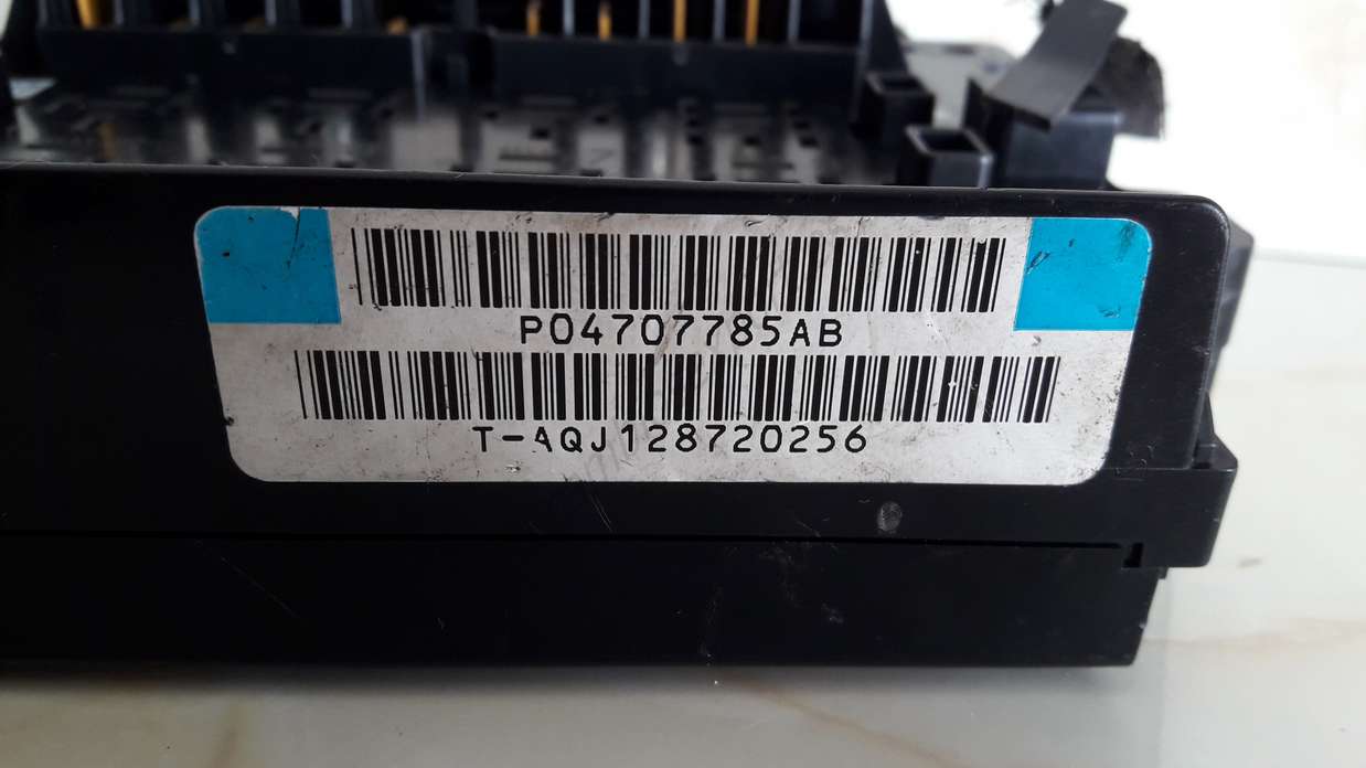 BCM Caja fusibles Chrysler Voyager P04707785AB 04707785AB - foto 2