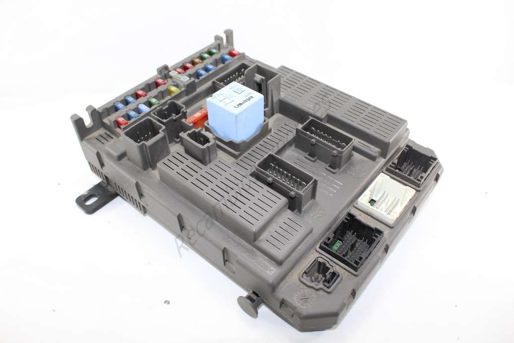 BSI Caja de fusibles Peugeot Citroen 9643805380 96 438 053 80 - foto 1
