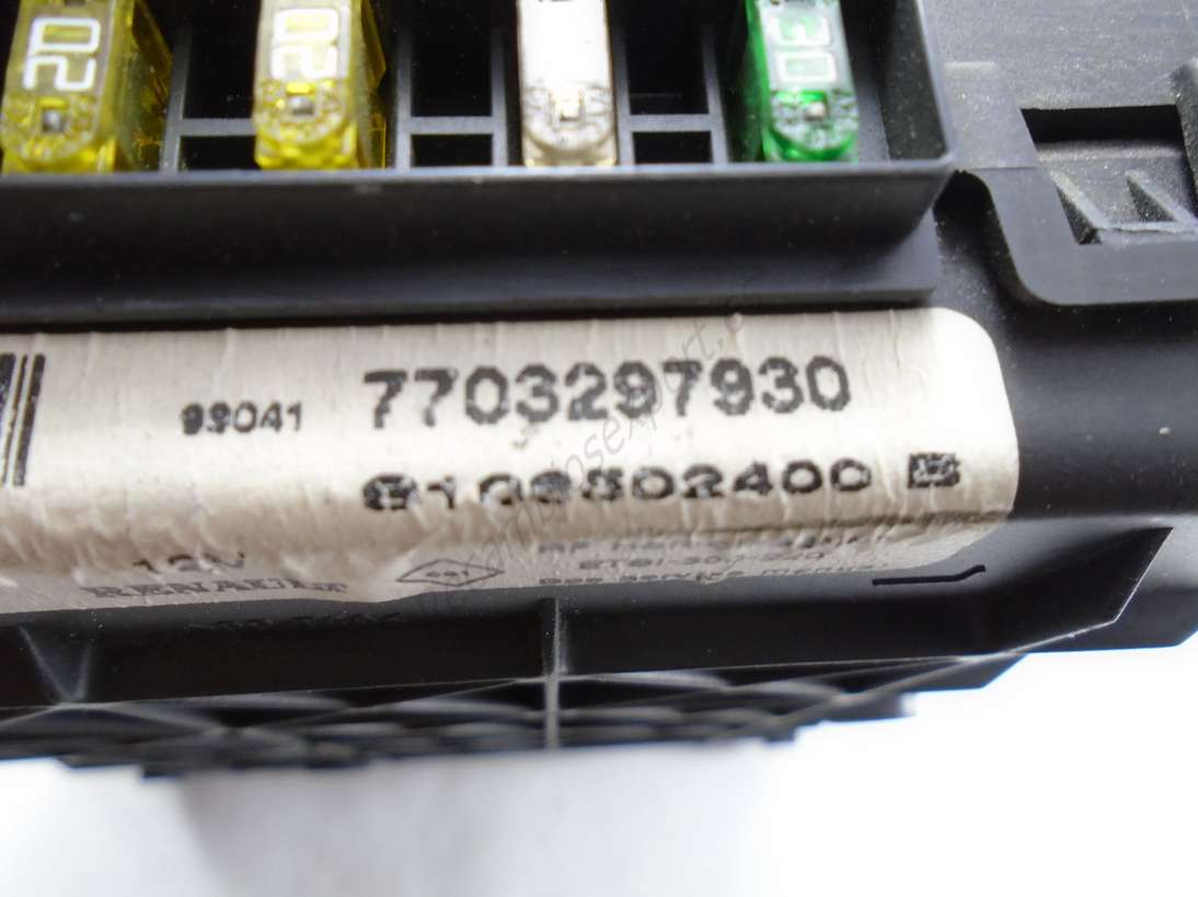 BSI Caja de fusibles Renault Megane Scenic 7703297930 S108502400B S108502400 B - foto 2