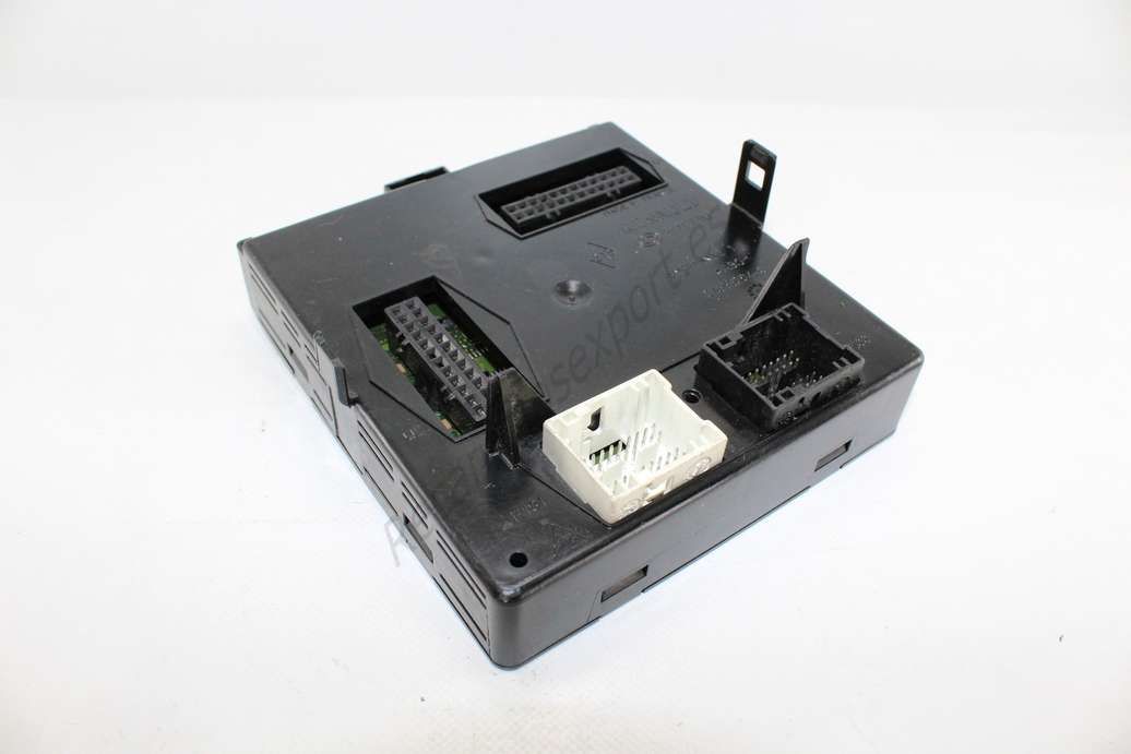 Caja de fusibles UCH BCM Renault 8200367242 8200346814 8200283812 - foto 1