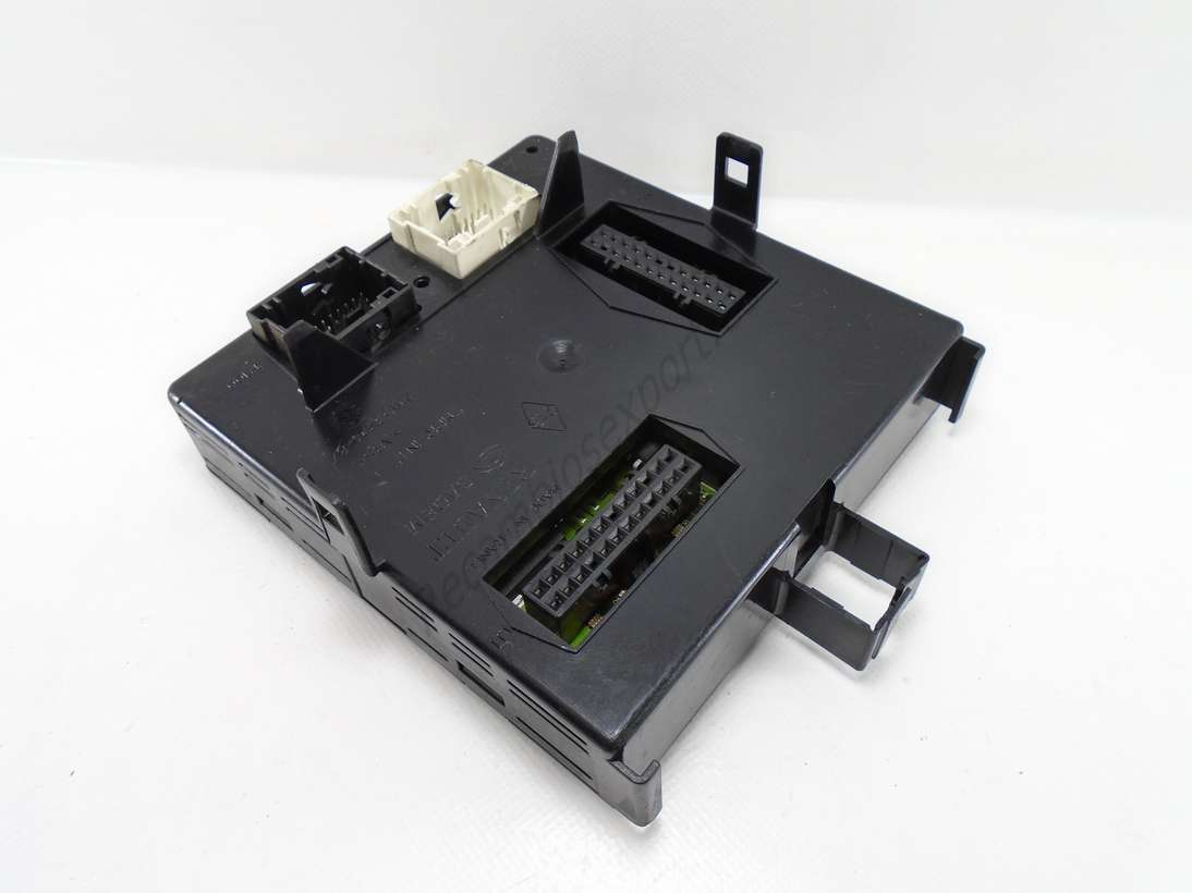 BSI Caja de fusibles UCH BCM BSI Modul Renault 8200413962 8200346814 8200447435 - foto 1