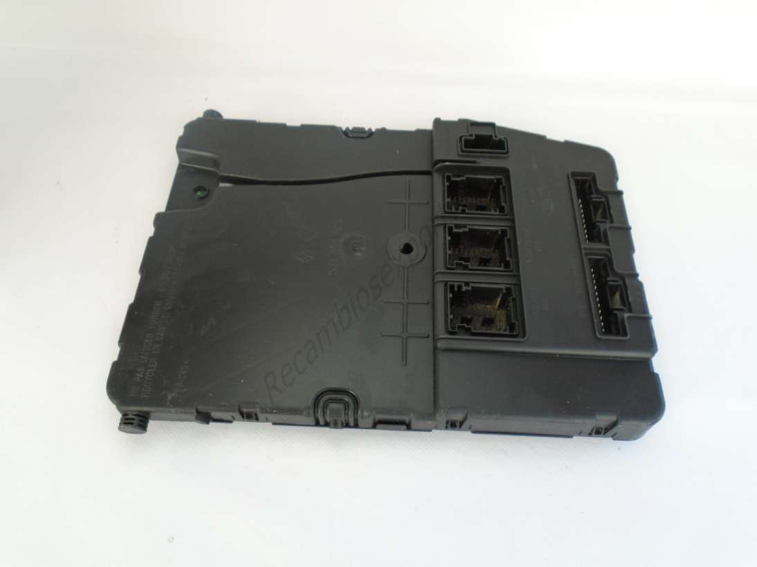 BSI caja de fusibles Renault Megane 8200412548 S118400150F S118400150 F - foto 1