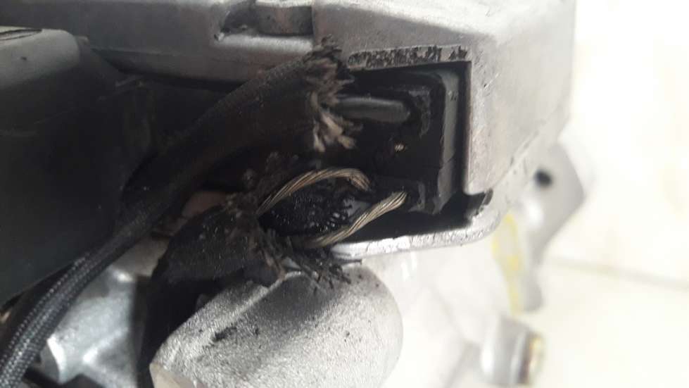 Bomba de inyección ford mondeo 1s7q9a543ab 1s7q-9a543-ab 0281001740 0 281 001 740 bosch 0470504021 - foto 3