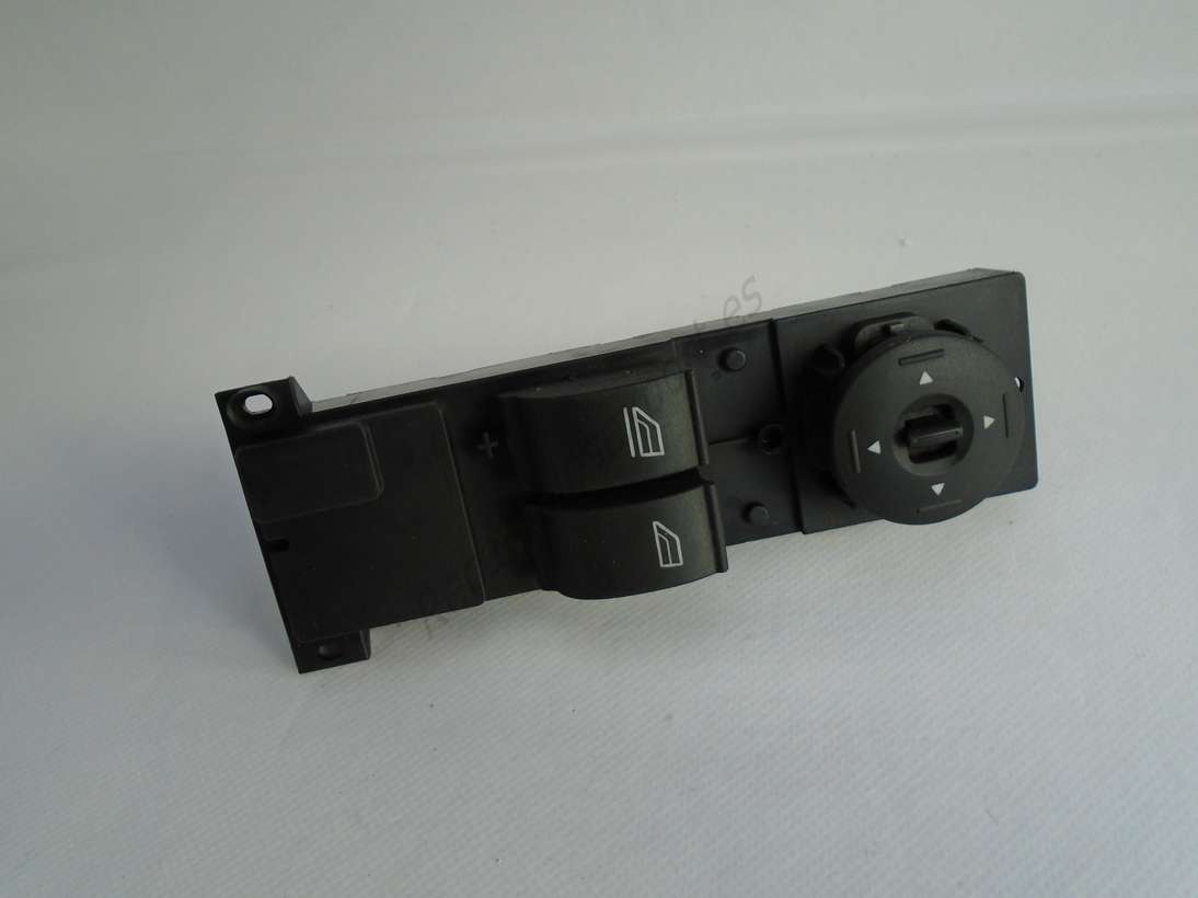 Botonera Elevalunas Ford Focus 2  3M5T14529CF 3M5T 14529 CF LK 03168004 LK03168004 03 1680 04 L8A1C - foto 1