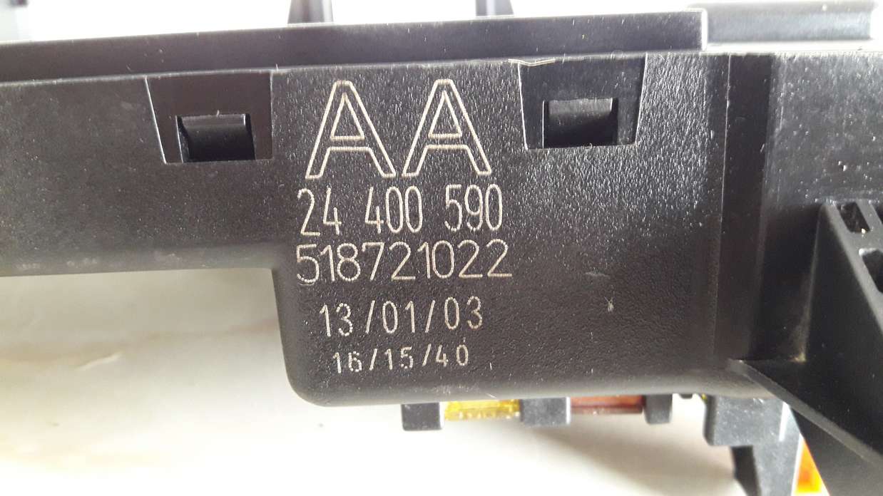 Caja Fusible Centralita Opel Vectra 13120953AS 13120953 AS 24400590AA 24400590 AA - foto 2