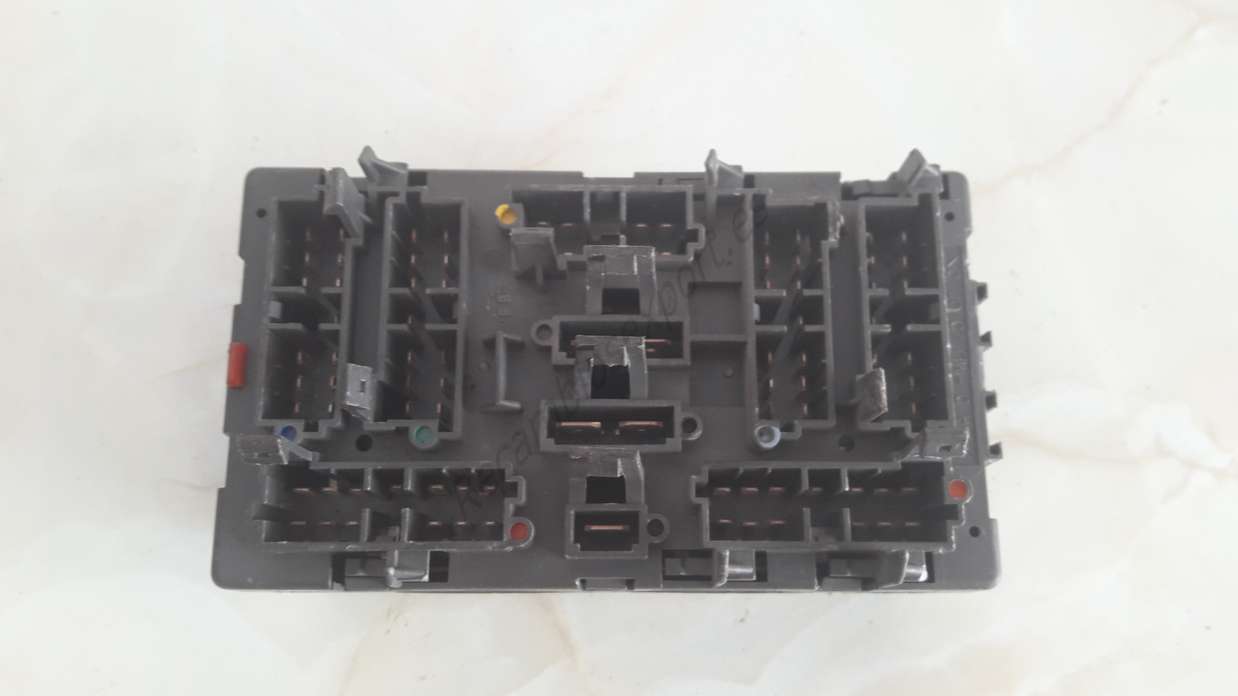 Caja de Fusibles PSA Peugeot 306 Citroen Sxara 9637687580 - foto 3