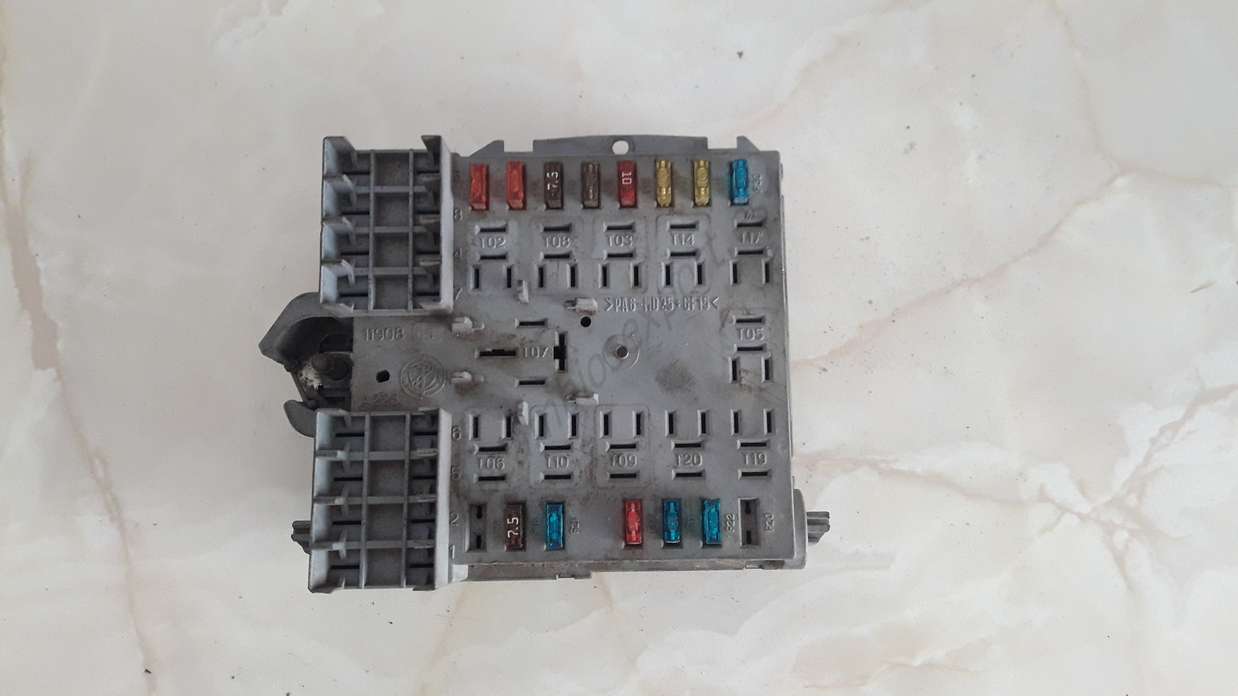 Caja de fusible  bsi fiat stilo  46796534 0046796534057657 - foto 1