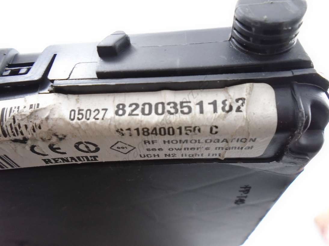 Caja de fusibles BSI Renault Megane Scenic 8200351182 S118400150C S118400150 C - foto 2