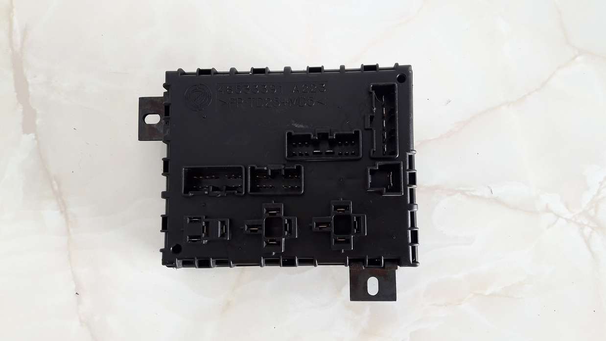 Caja de fusibles Fiat Bravo Brava 46533391A223 46533391 A223 - foto 3